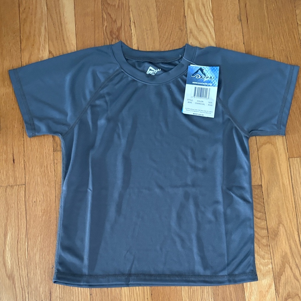 6/$20 KANU  SURF Rash-guard Charcoal Short sleeve XS Size 6 NWT